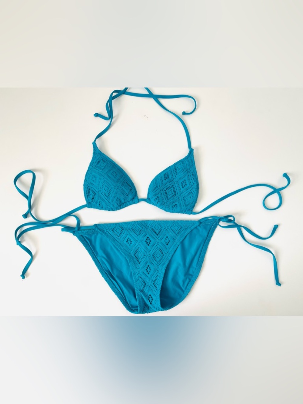 Becca Crochet Turquoise Bikini Size M